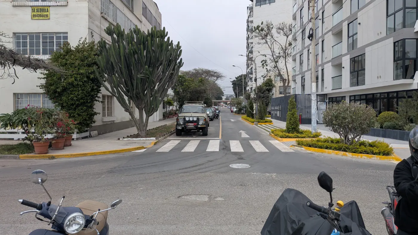 Mejoras en la Urbanización Costa Sur: Reporte de Problemas y Participación Vecinal