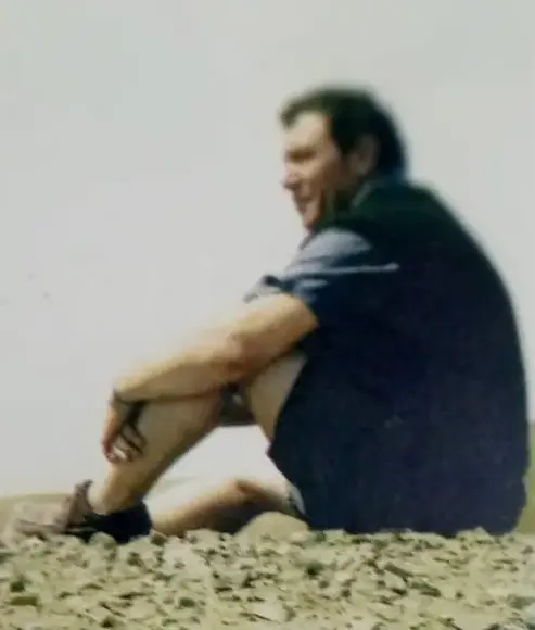 Dr. Manuel Checa Freundt