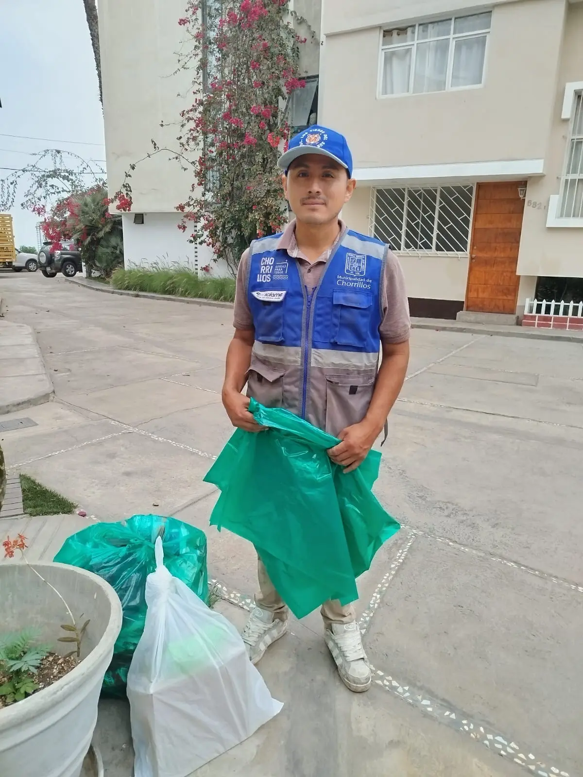 reciclaje Urbanizacion Costa Sur 1