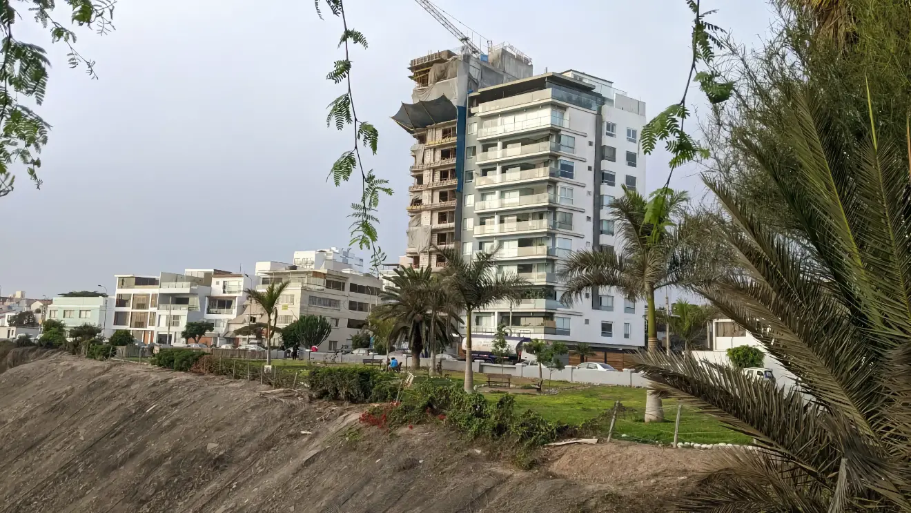 Malecon Costa Sur 24